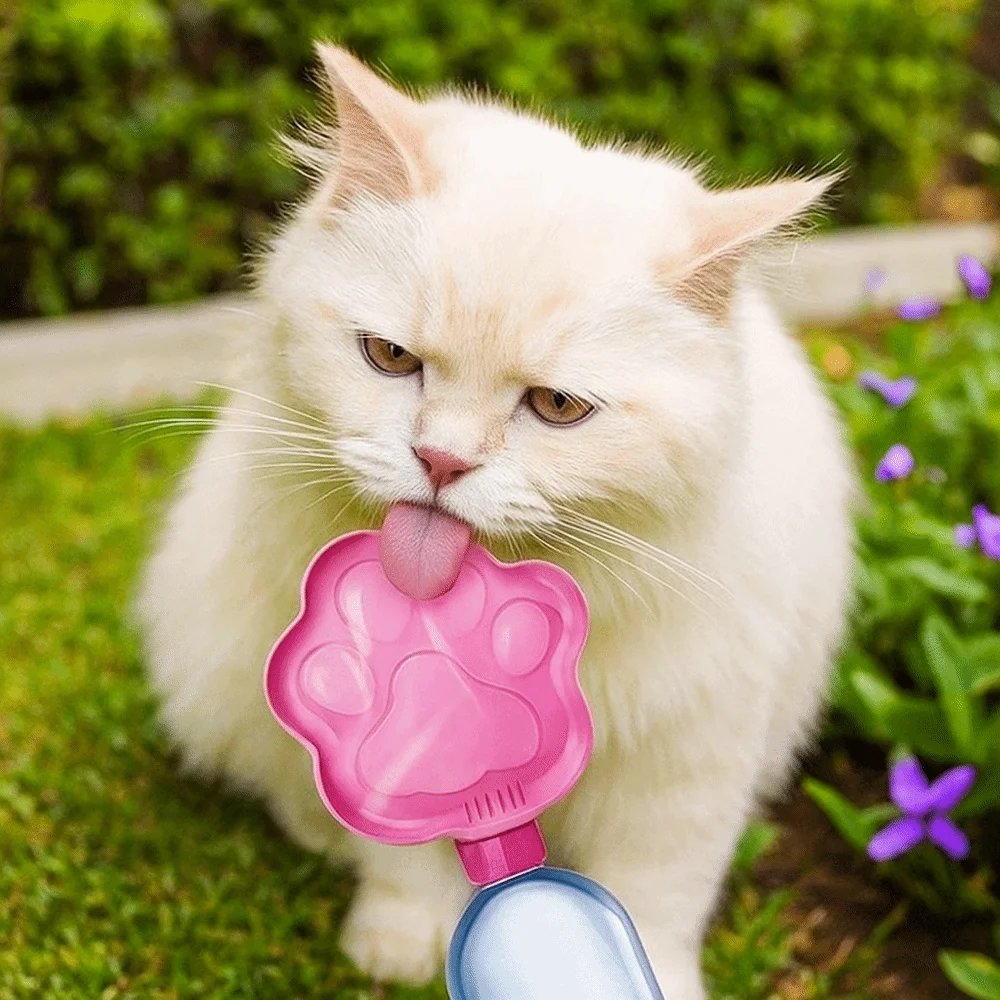 

Plastic Paw Shaped Dog Drinking Bowl Leakproof Connect with Bottle Travel Dog Water Bowl Large Capacity with Hanging Hoop