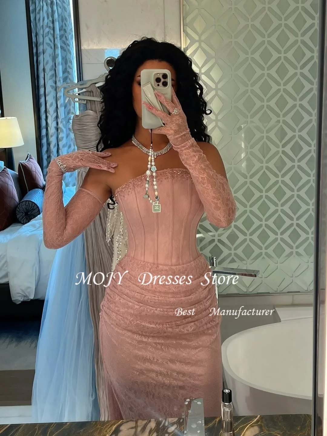 โมจี้สีชมพูเรียบง่ายลูกไม้ชุดราตรียาวปิดไหล่หวานใจชุดราตรีซาอุดิอาระเบียโอกาสที่เป็นทางการชุดราตรี