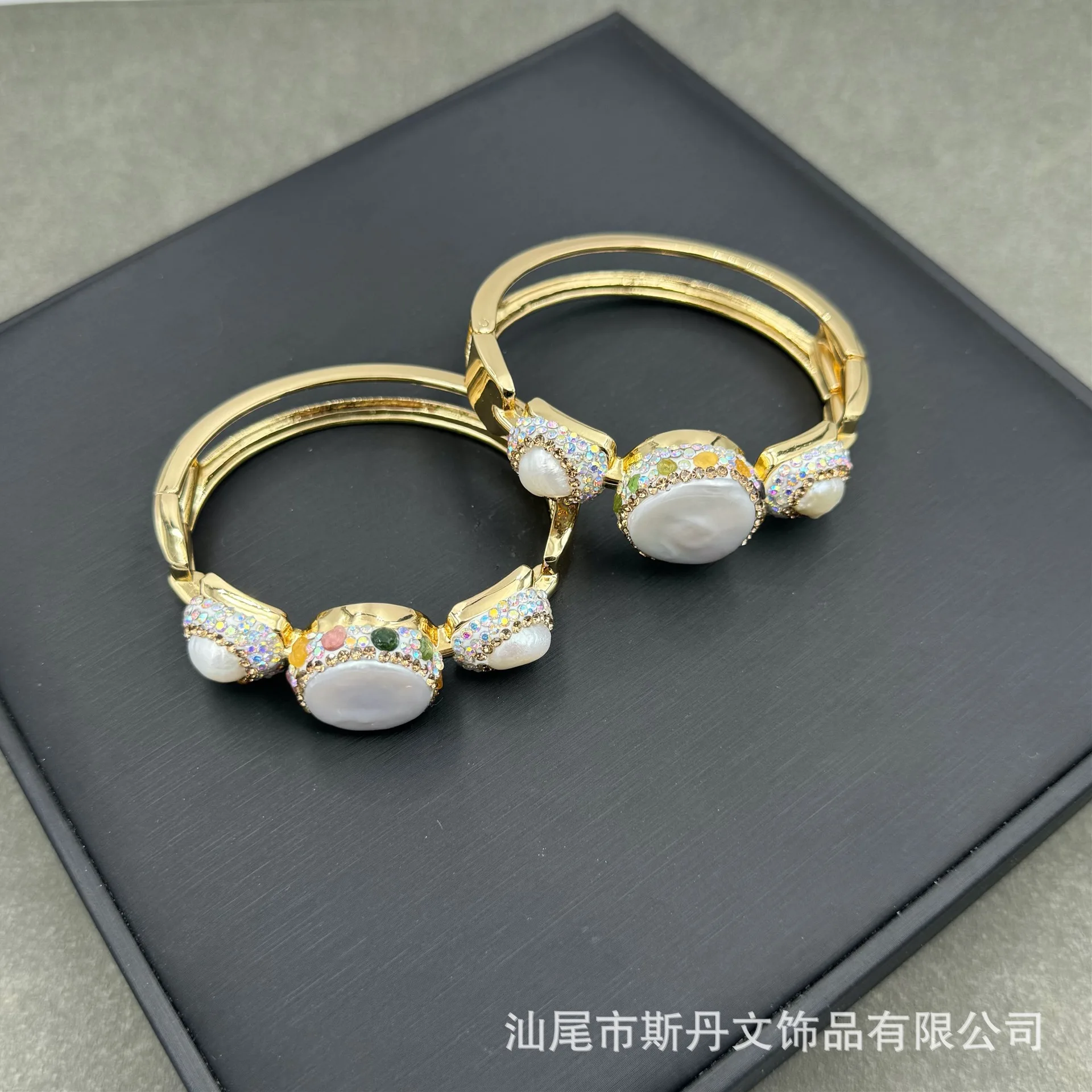 

Spot natural baroque round pearl tourmaline bracelet, French personality medieval gemstone hand environmentally friendly color