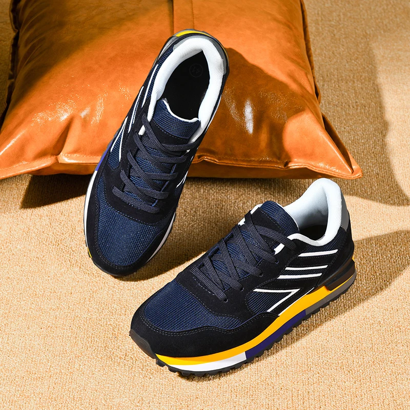 Men's Mesh breathable light flat casual sports shoes Four season new non-slip outdoor running shoes fashion youth speed sneakers