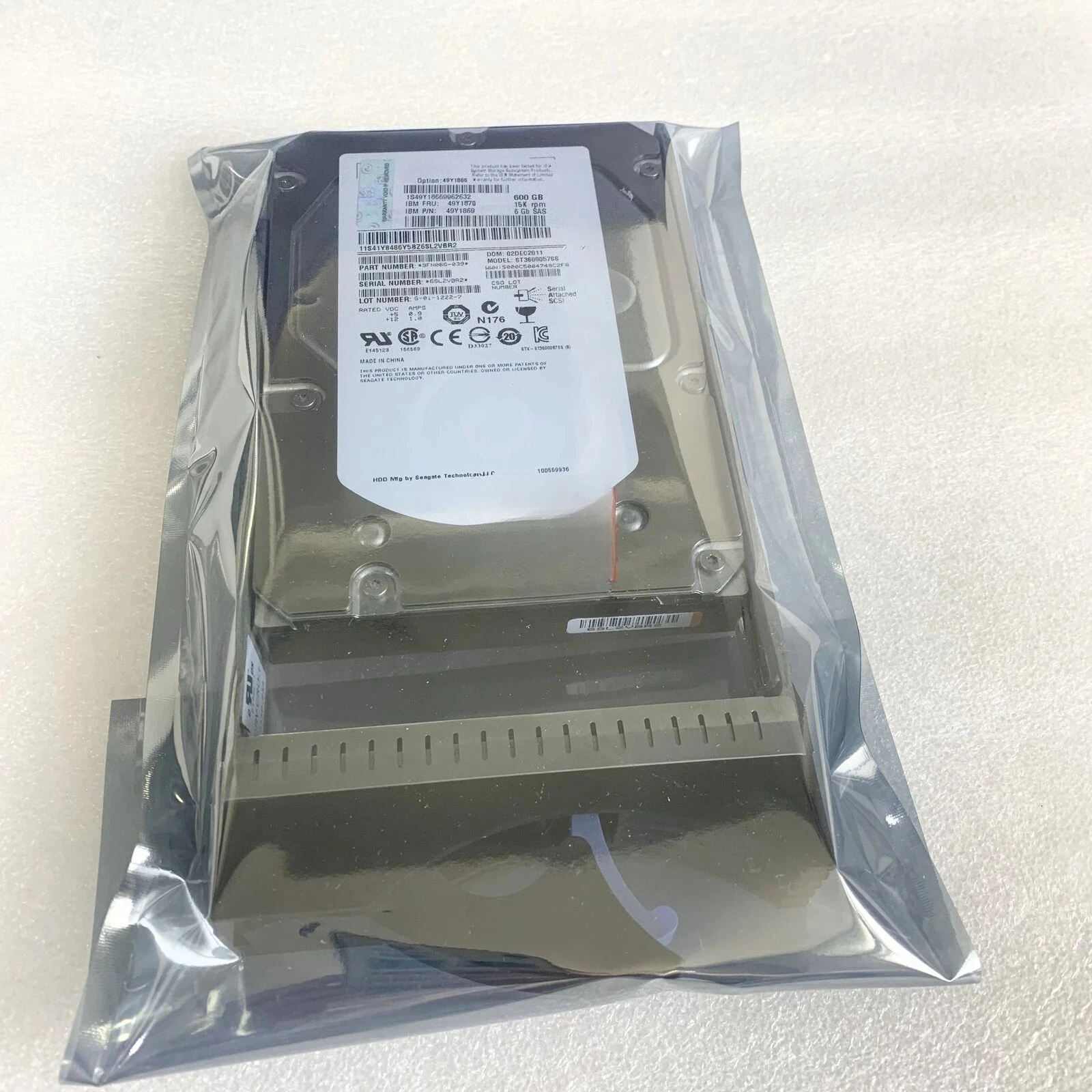 

DS3500 DS3512 600G 15K 49Y1870 49Y1869 49Y1866 Б/у