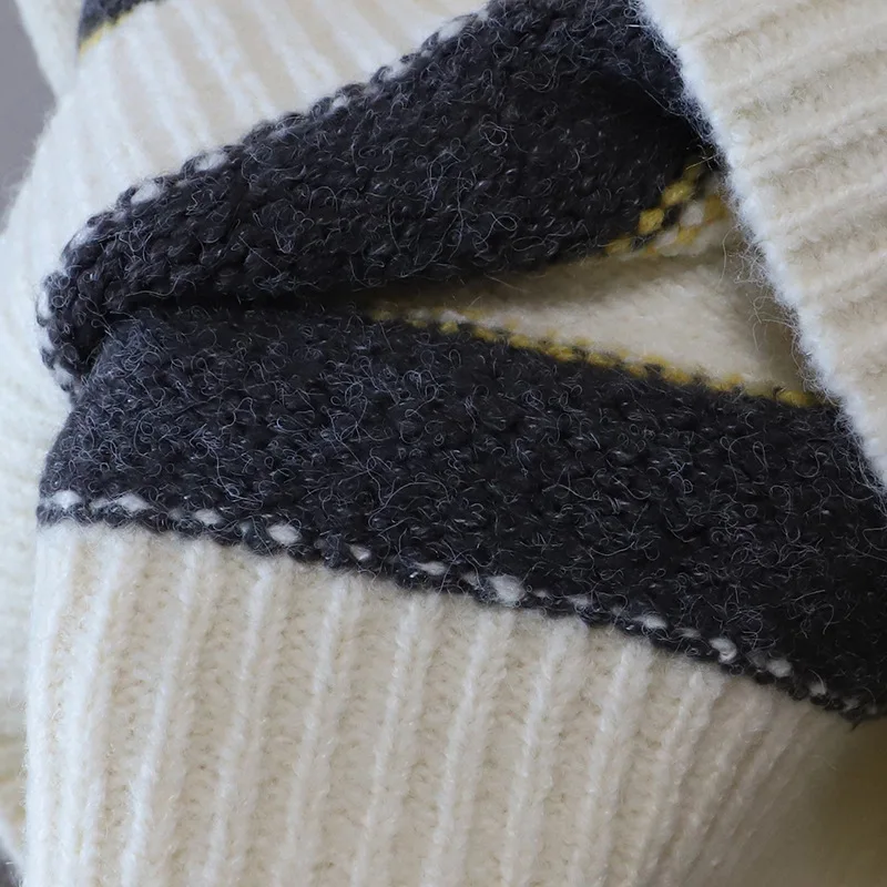 2025 Herbst/Winter Neue Rundhals Gestreiften Lose Faul Dicke Warme Pullover Pullover für Frauen