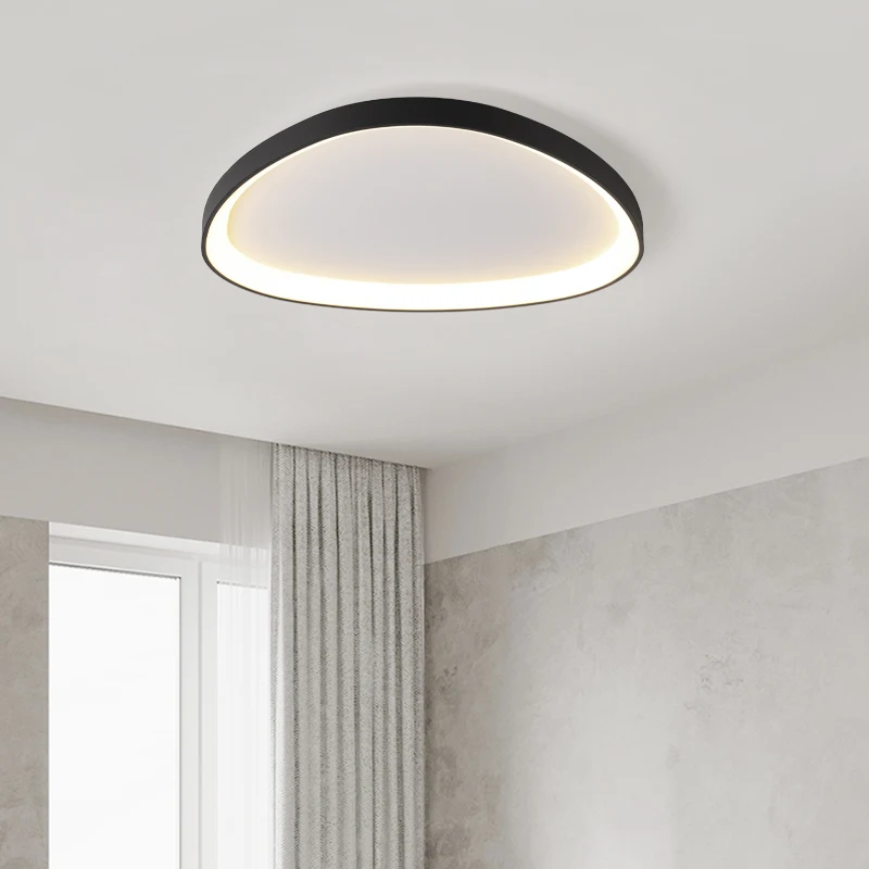 Plafonnier LED au design simpliste, luminaire décoratif d'intérieur, idéal pour une cuisine, un salon ou une chambre à coucher