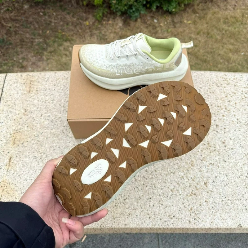 Designer Brand Trail Running Shoe Anti-Slip Sport Running Shoe Thick Bottom Gym Outdoor Shoes Wearable Sports and Leisure Shoe
