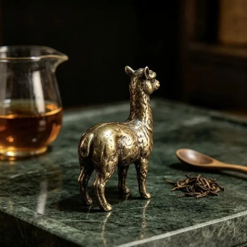 Vintage Mini Sheep Figurine Zinc Alloy Exquisite Desktop Ornament Cute 2027 New Year Gift for Bookshelf Decor