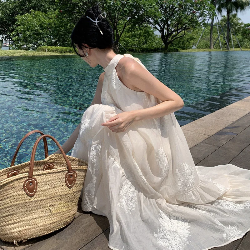 Gentle Breeze Svel oulder Bared Embroidered Neline Dr Women Summer Ultra Fairylike Beach Vaion فضفاض للتخسيس...