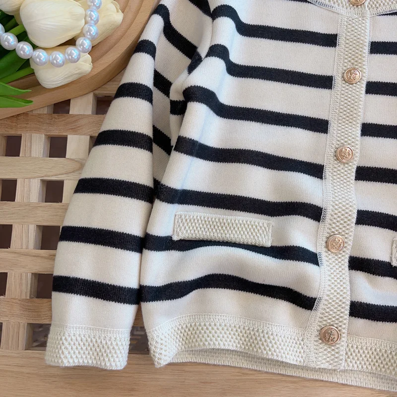 Korean style Girls striped knit Cardigan Winter 2024 Baby Girl thick Lining Fleece Sweater Children\'s Clothing warm casual Coat