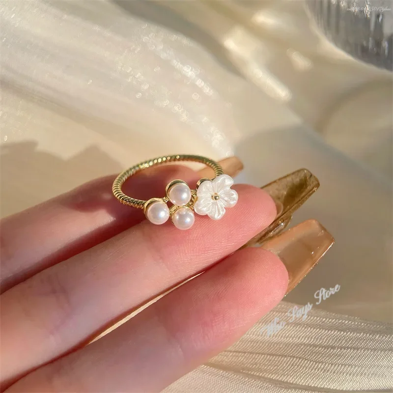 Korea Exquisite Freshwater Pearl Flower Rings for Women Fashion Simple Flowers Opening Rings Girls Custom Jewelry Anillo Hombre