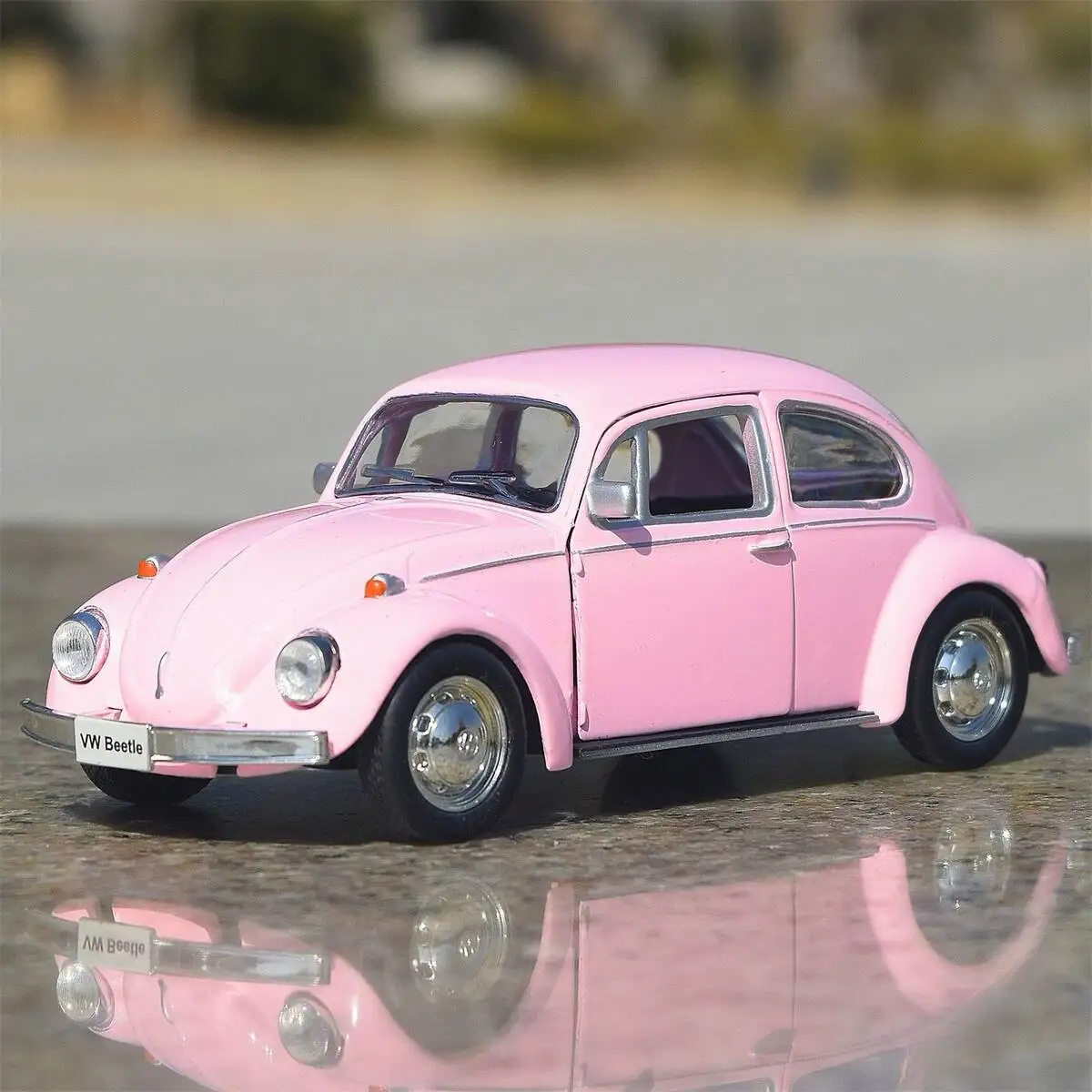 

Volkswagen Beetle 1967 Retro Classic Car Pull Back & Doors Open Simulation Diecasts & Toy Vehicles RMZ city 1:36 Alloy Model