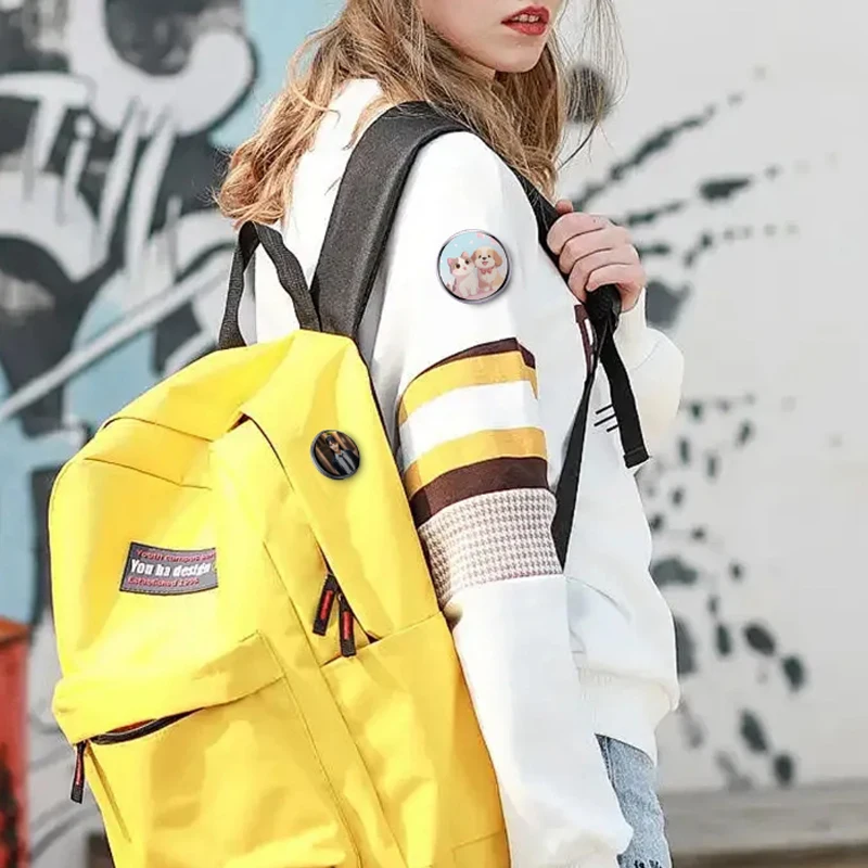 outdoor-portable-edc-creative-custom-photo-frame-badge-can-transform-images