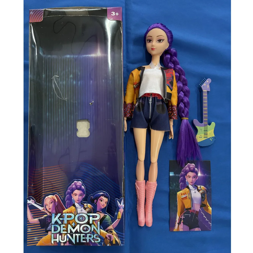 Concert Ready Demon Hunters - Rumi & Zoi with Microphone & Guitar, Articulated Stage Figures, Limited 2026 Xmas Edition