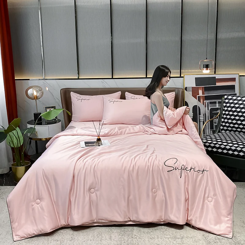 Luxury Embroidery Summer Simple Cool Ice Silk Quilt Breathable Queen Quilts Cooling Comforter Bedding Sets Ice Rayon Blanket