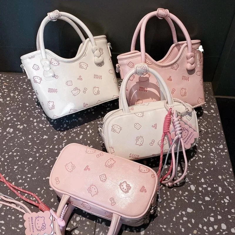 Sanrio Kawaii Hello Kitty การ์ตูนพิมพ์ Tote กระเป๋าผู้หญิงอะนิเมะ Girly หัวใจน่ารักขนาดใหญ่ความจุกระเป๋าถือ Crossbody กระเป๋าของขวัญของเล่น