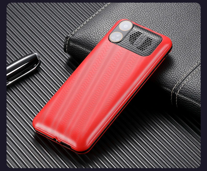 YEEMI K3 Super Thin Mobile Phone 2.4inch HD Screen GSM 2G Dual SIM Card Long Standby Flashlight Camera Type-C Button Phone