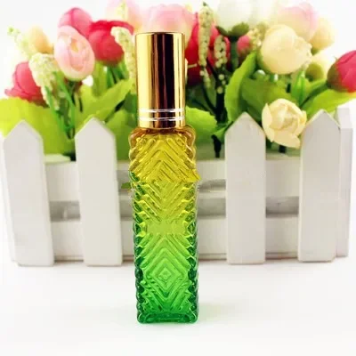 15ml Colorful Square Glass Perfume Bottle Thick Mini Fragrance Cosmetic Packaging Spray Bottle Refillable Glass Vials