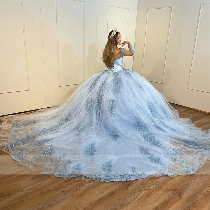 Gaun 2023 gaun bola lorensia biru muda quinceaurus gaun pesta manik-manik indah applique lengan panjang manis 16 Vestido De 15 Anos YQD161