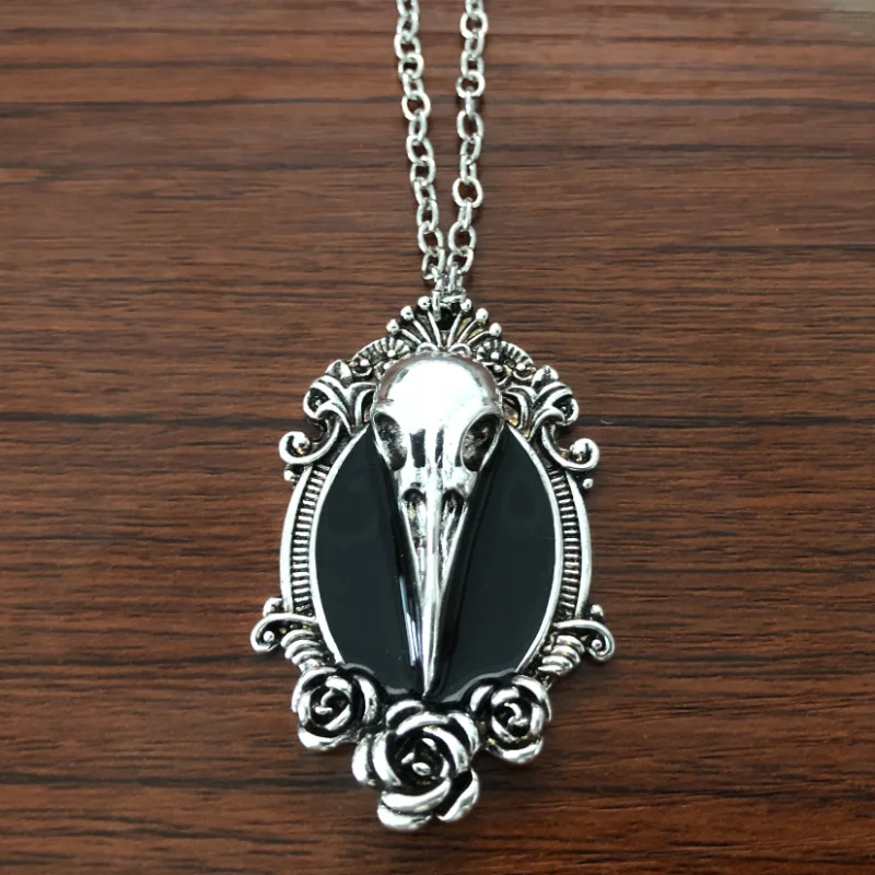 Gothic Crow Raven Bird Skull Necklace Woodpecker Crane Head Oddity Black Enamel Rose Pendant Oddities Goth Jewelry