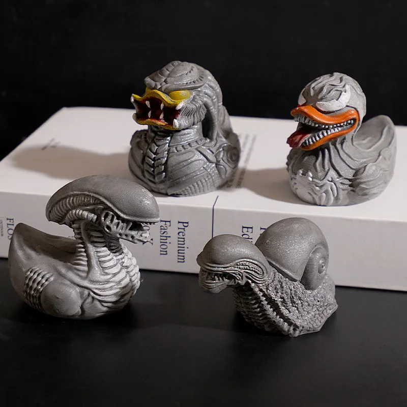 

The Mutant Duck Candle Molds DIY Dark Halloween Decorative Ornament Snail Plaster Epoxy Resin Mold Scented Soap Candle Mould