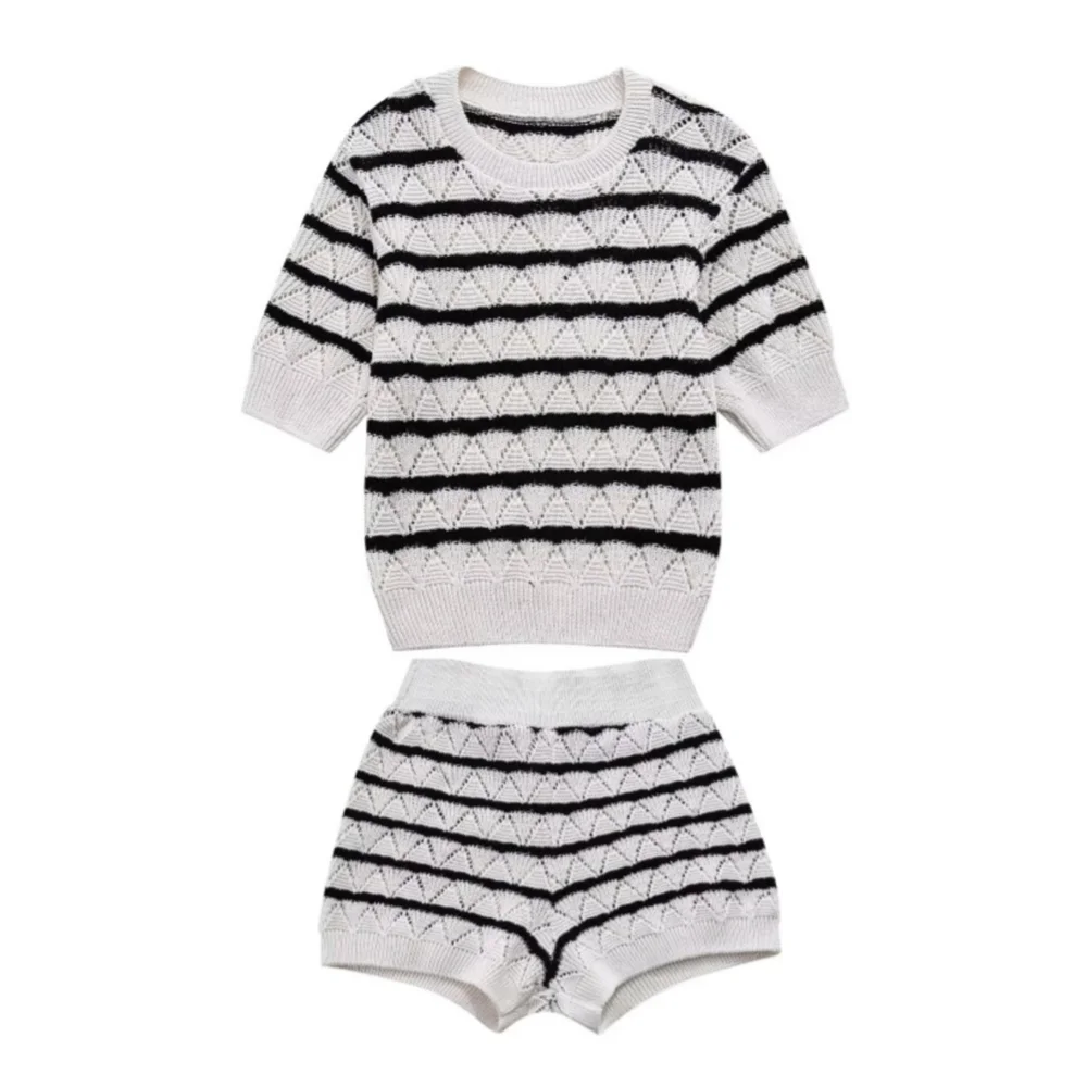 PB&ZA 2024 Spring New Women\'s Fashion temperament casual versatile striped short knitted short sleeved tight shorts set