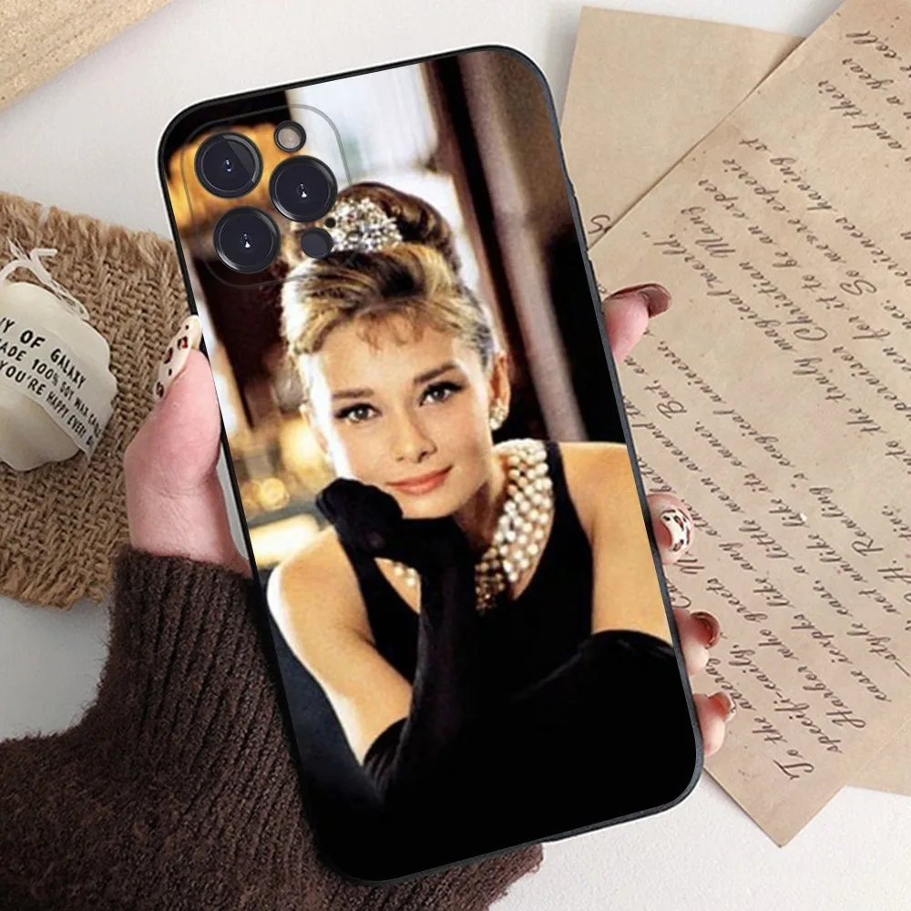 Audrey Hepburn Phone Case For iPhone 16 15 14 13 12 Mini 11 Pro XS Max X XR SE 6 7 8 Plus Soft Silicone Cover