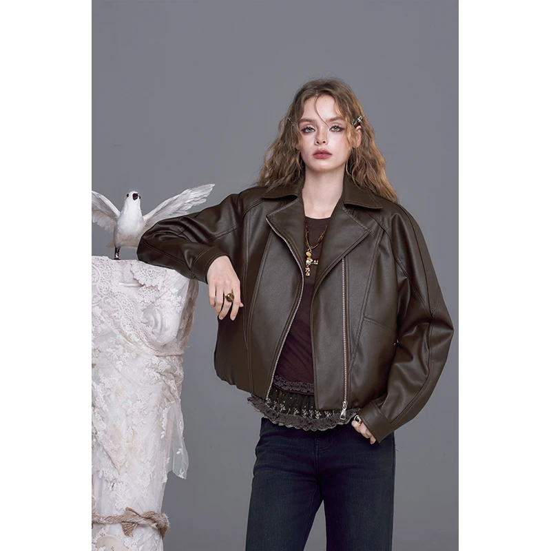 ELFSACK 2025 وصل حديثًا سترة شتوية متماسكة بألوان متباينة مع قلنسوة وسحاب أمامي للنساء