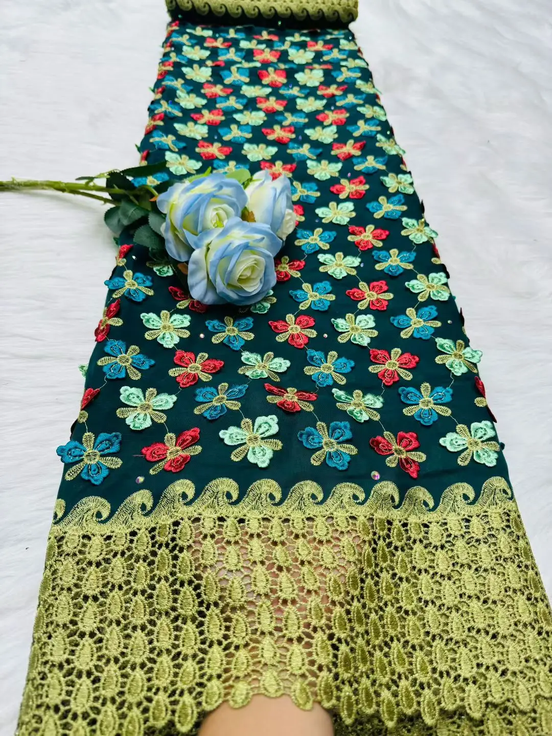 

Нигерийская швейцарская вуаль, кружевная ткань с 3D цветочной аппликацией и камнями, супер качество, африканское свадебное платье, кружево 2026, нигерийское M8-1