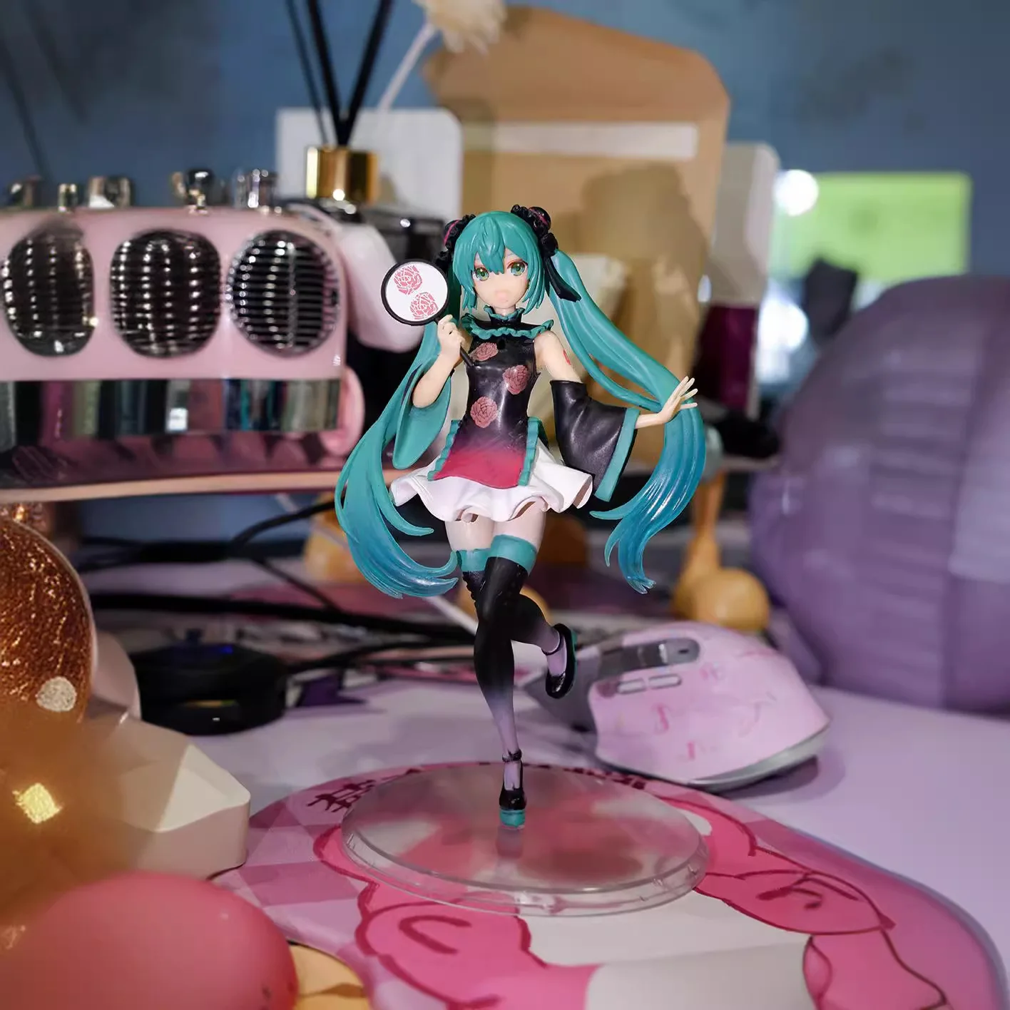 Hatsune Miku Anime Girl Figure Lolita Fashion Chinoiserie Qipao Fan Miku Figurines Doll Model Car Decoration Kids Toys Fans Gift