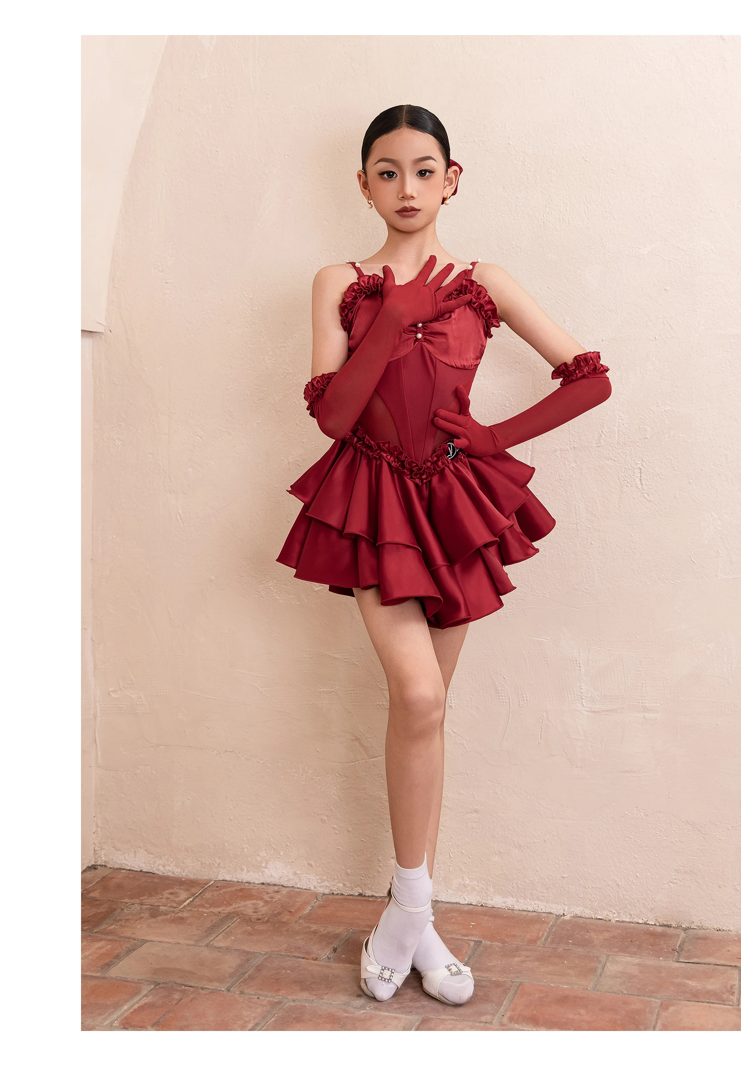 Costumes de danse latine personnalisés pour filles et enfants, uniformes d'entraînement de danse de salle de bal, robes de compétition, robe à franges