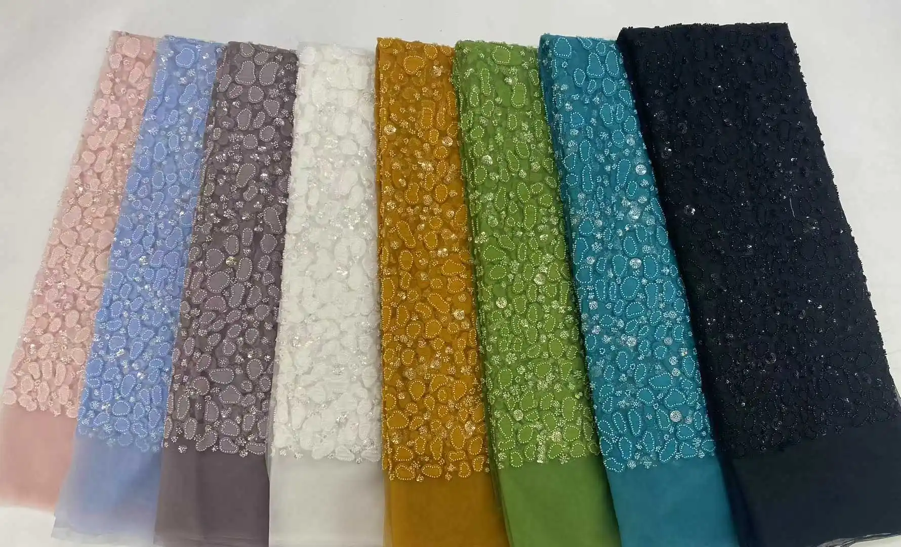 Tessuto di pizzo africano con paillettes 2025 Ricamo francese Pizzo da sposa da sposa con perline di tulle di lusso di alta qualità