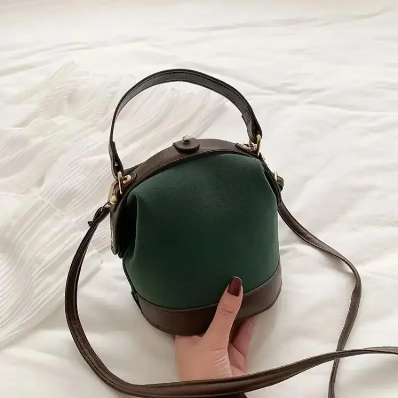 1 Pcs New Fashion Shoulder Bucket Bag Korean Edition Simple Crossbody Bag Versatile Crossbody Bag Fashion Handbag Spring Summer