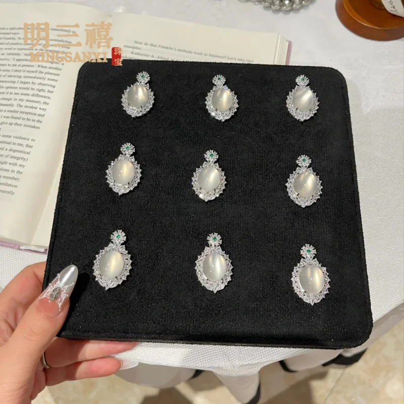 

High Chalcedony Water Foam Jade Pigeon Pendant Inlaid Copper Material Egg White Ice Necklace