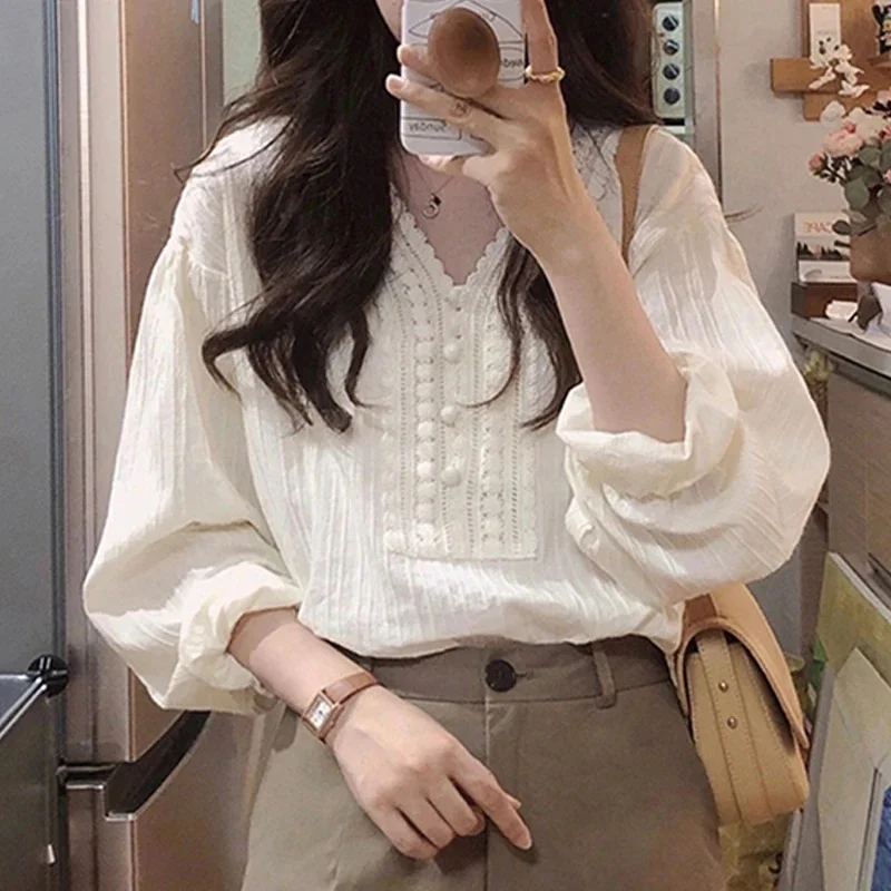 Cotton Long Sleeve Women\'s Blouse Office Lady Elegant White Tops V-neck Casual Lantern Sleeve Shirt