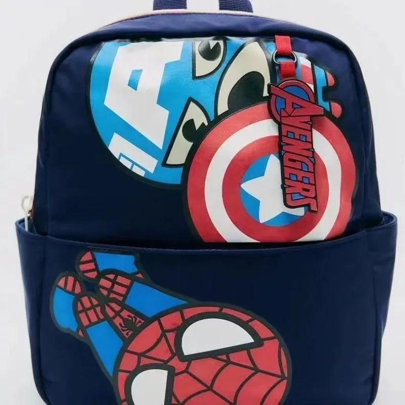 Mochila Spiderman animada dos desenhos animados da Marvel, moda versátil para homens e mulheres, leve e conveniente para transportar livros