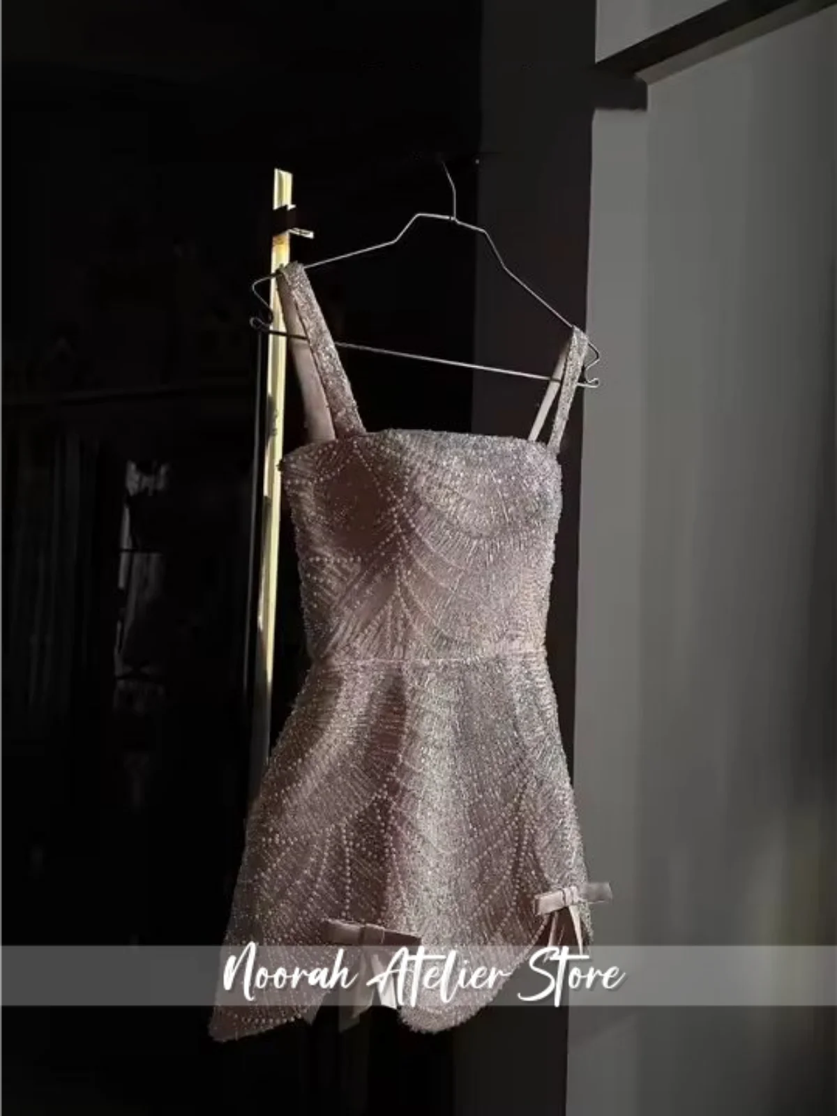 Personalizado brillo rebordear A-Line vestido de novia sin mangas Sexy Mini vestidos de noche Spaghetti Strap Formal Evening2025