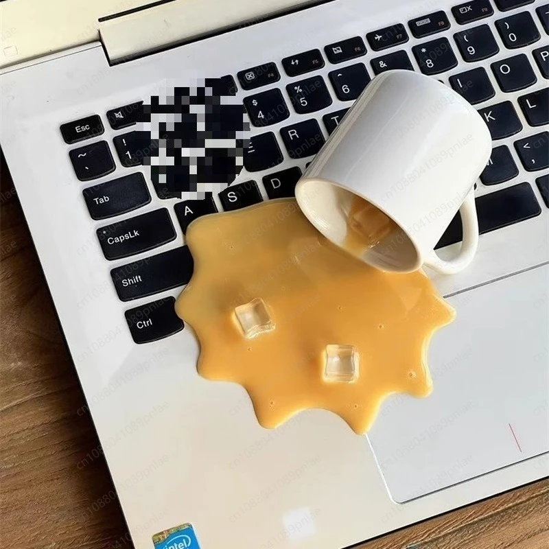 Spilled Coffee Sprinkled with Sand Scary Novelty Table Decoration Toys Funny Mobile Phone Holders