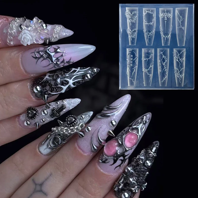 Stampo in silicone trasparente a forma di cuore per manicure, posta, pittura, costole, design dell'osso della colonna vertebrale, decorazioni per unghie, stampo per unghie in silicone