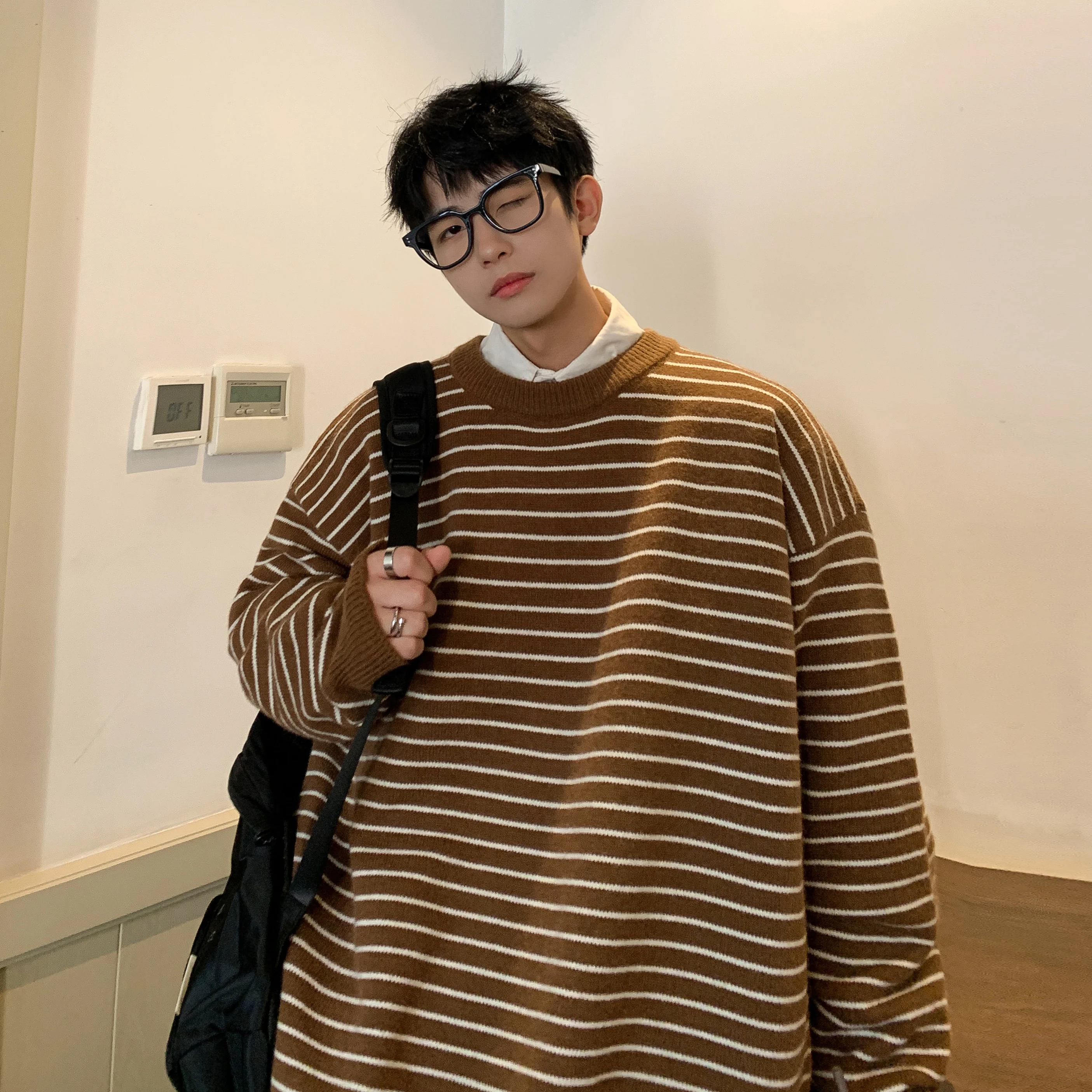 Men Striped Sweaters Men Autumn Oversized Fashion O-Neck Knitted Spliced Sweater  Male Casual Korean Pullovers M-5XL