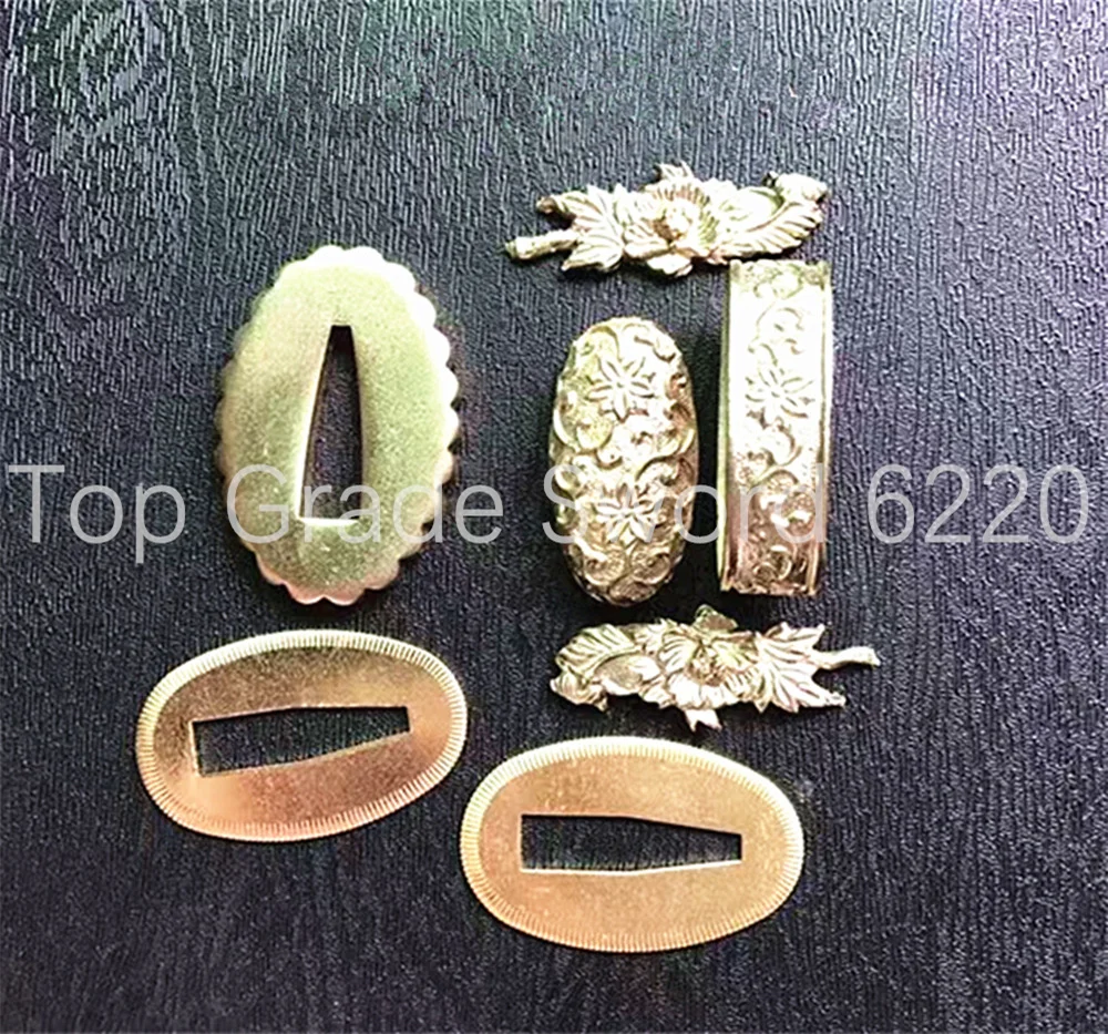 

Набор уникальных медных латунных поручней Tsuba Guard Kashira Fuchi Menuki Seppa для японского настоящего японского самурая Katana Sword Fittings