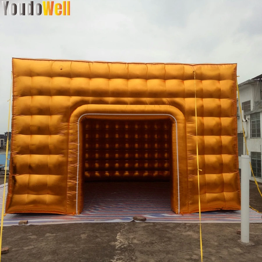 Tente gonflable Gold Air Cube, 4.8m x 4.8m x 3.2m, utilisation en extérieur, miel, salle d'exposition finie, événements de fête