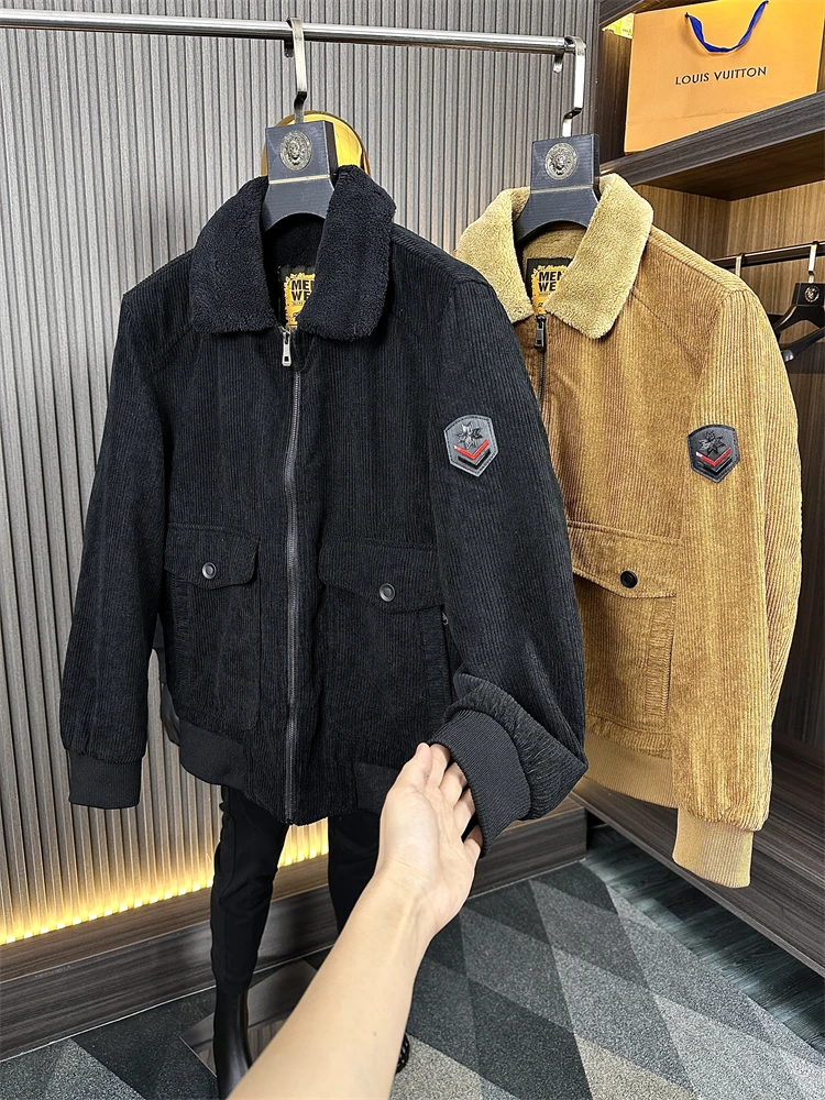 

American Retro MA Flight Stripe Corduroy Jaet Men's Pure Color Lamb Fur Collar Cotton Coat Warm Thiened Faion Ci Sle