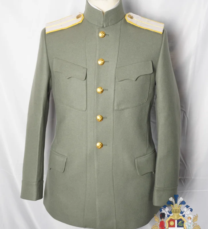 

Russian Empire's 1907 Style Military Officer Field Uniform During World War I