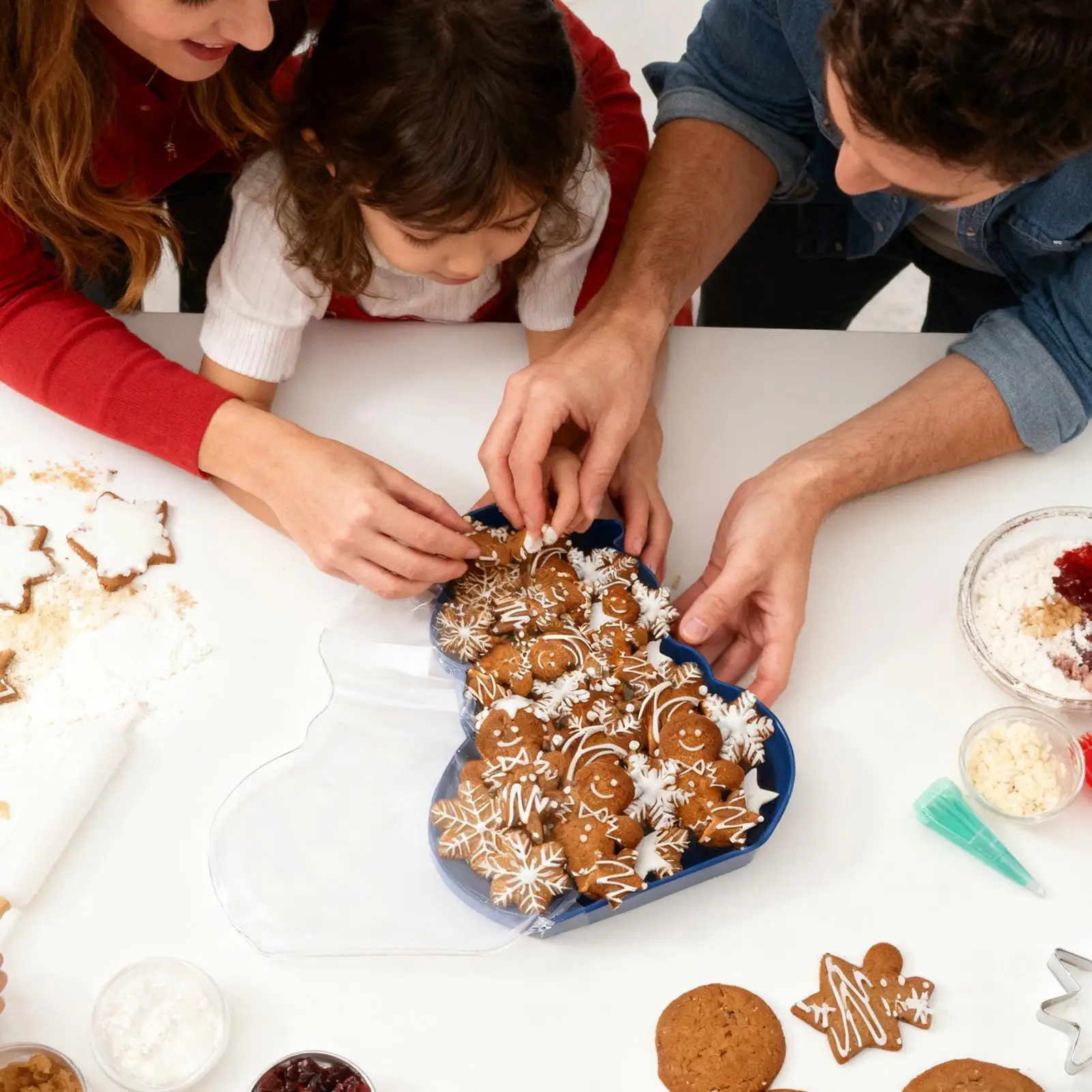 Christmas Serving Tray Food Containers With Lid Christmas Snack Holder For Treats Nuts Fruit Popcorn Dip Dessert Party Table