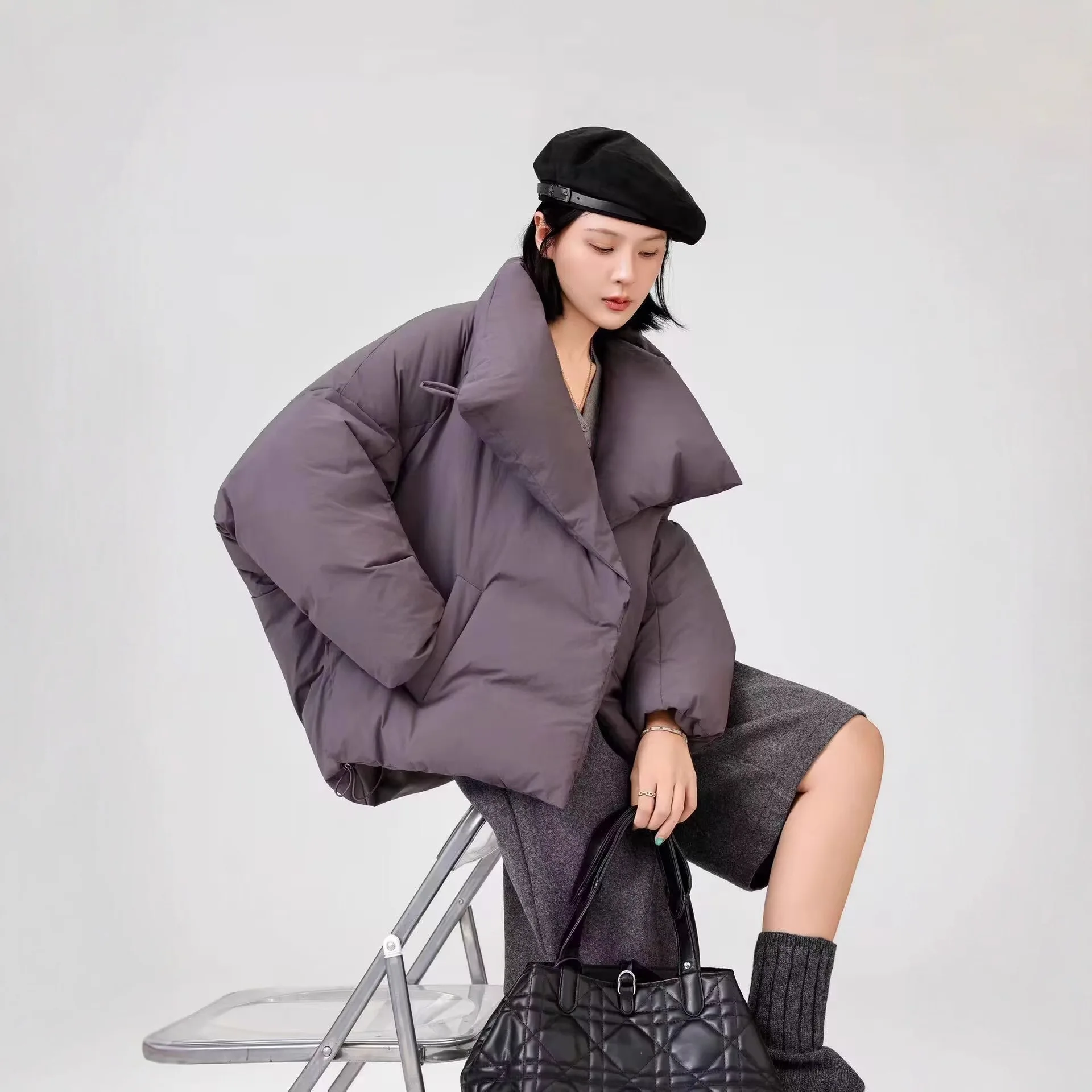 Piumino retrò taglie forti Piumino corto invernale Nuovo piumino d'anatra bianco 90 Giacca trapuntata calda allentata per donna