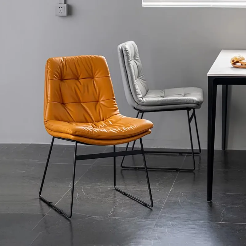 Modern Premium Dining Chairs Aesthetic Metal Leg Design Accent Dining Chairs Luxury Comfortable Chaises Salle Manger Furniture