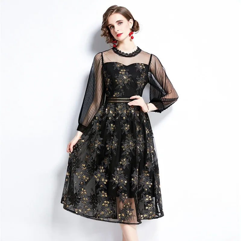 Spring and Autumn New Waist Slimming Temperament Three-dimensional Heavy Industry Embroidery Round Neck Gauze A-line Dress