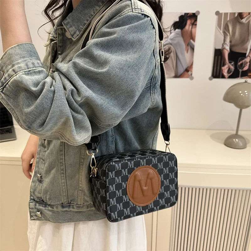 

Spring Summer Print Square Bag Letter Pattern Shoulder Bag for Women Wide Strap Crossbody Purse Casual Mini Tote Fashion Bag​
