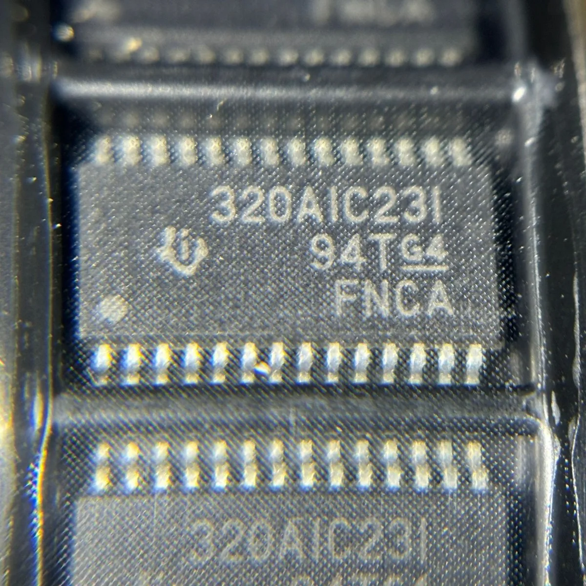 

TLV320AIC23IPW audio interface chip TSSOP-28 silk-screened 320AIC23I original genuine product IC chip integrated circuit