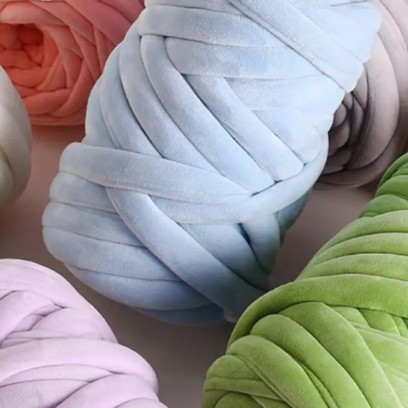 1 Rolle/250g Riesiges Weiches Voluminöses Garn - Samt-Superdickgarn für DIY Handgemachte Decken, Kissen, Armstrickarbeiten – Detail 2