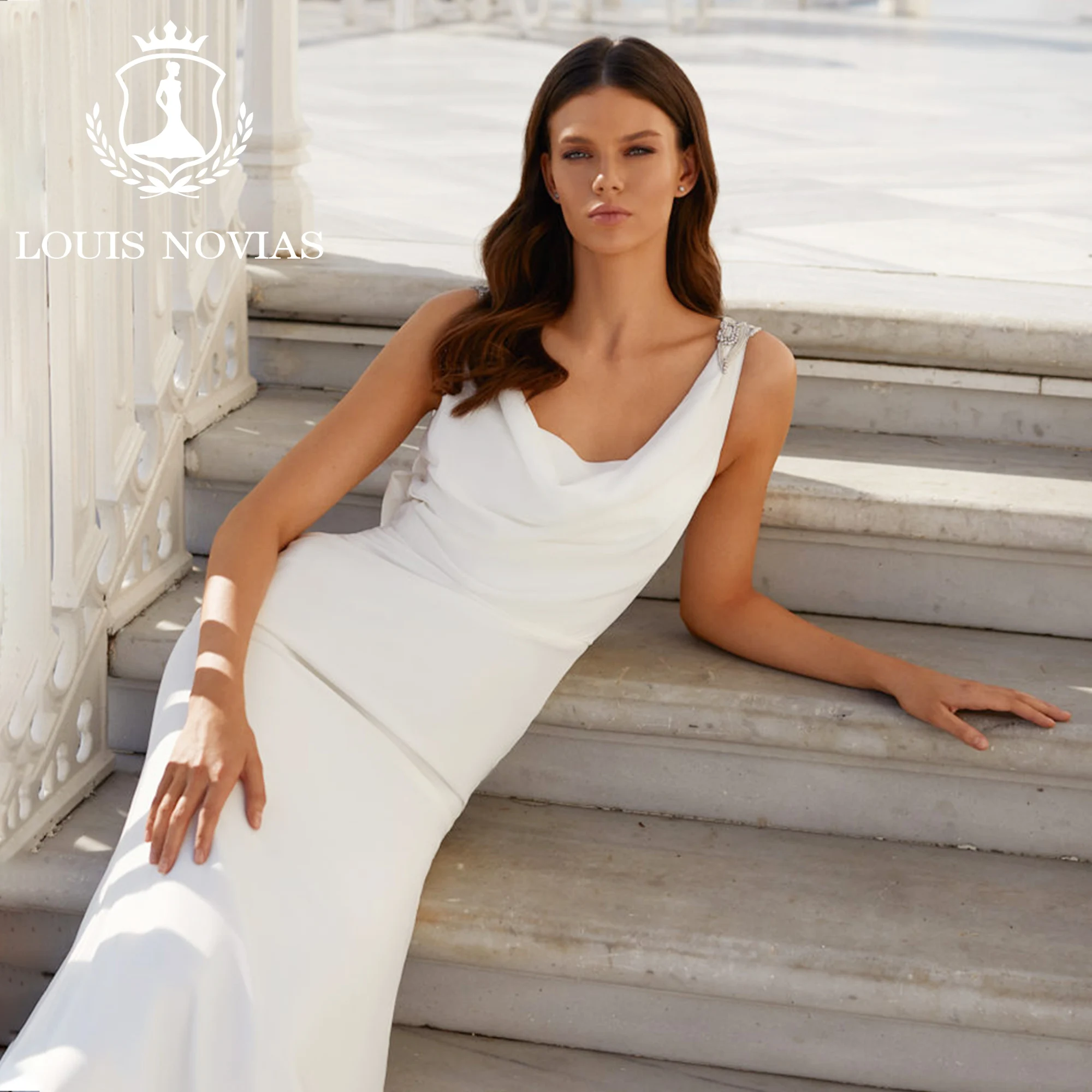 

LOUIS NOVIAS Mermaid Wedding Dresses For Women Simple V-neck Appliques Backless Trumpet Satin Wedding Gown Vestido De Novia