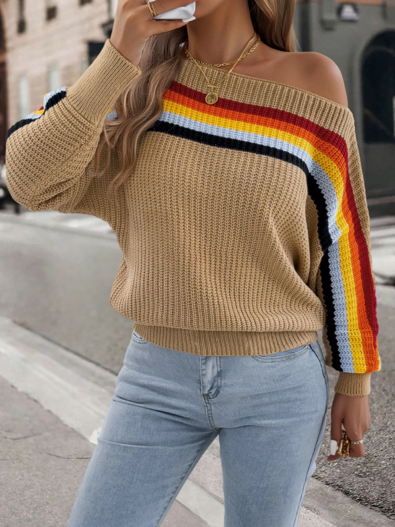 เสื้อสเวตเตอร์ลายทางสีตัดกันแฟชั่นปี 2025 สำหรับผู้หญิง ฤดูใบไม้ร่วง ฤดูหนาว สไตล์ลำลอง คอกลม แขนยาวทรงโคม ถักนิตติ้ง